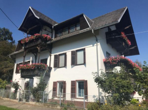 Гостиница Villa Nusswald  Крумпендорф